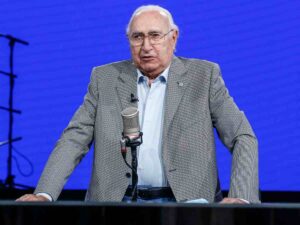 Pippo Baudo che parla